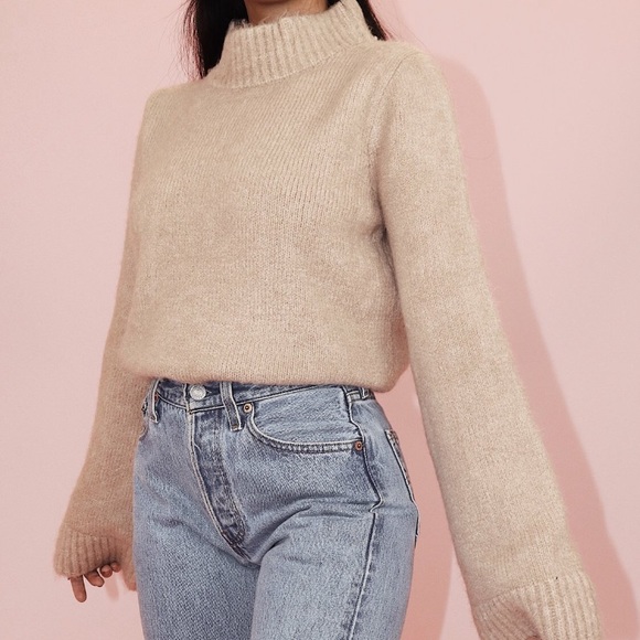 Crybaby fluffy nude knit - Picture 2 of 8